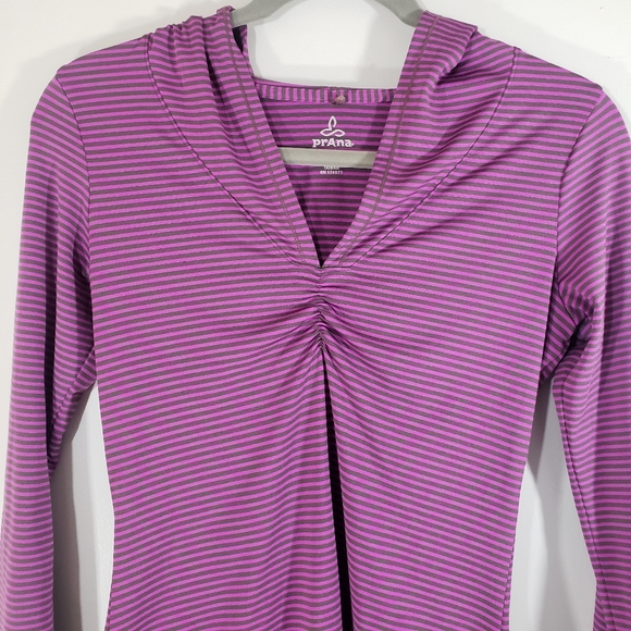 PRANA Perry striped hooded pullover active shirt - Picture 2 of 11